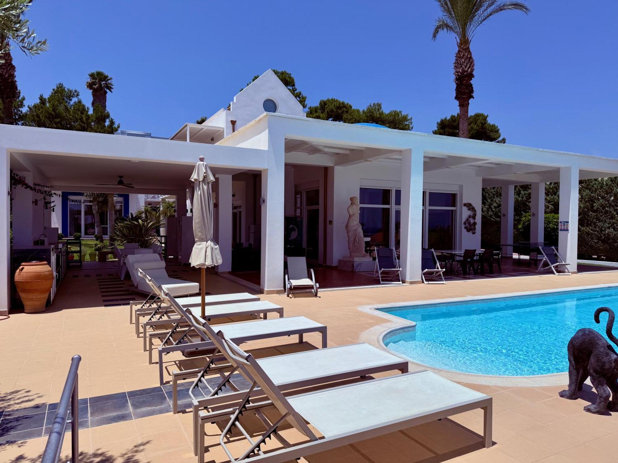 Grande Dame Villa Of Rhodes Асгуру Экстерьер фото