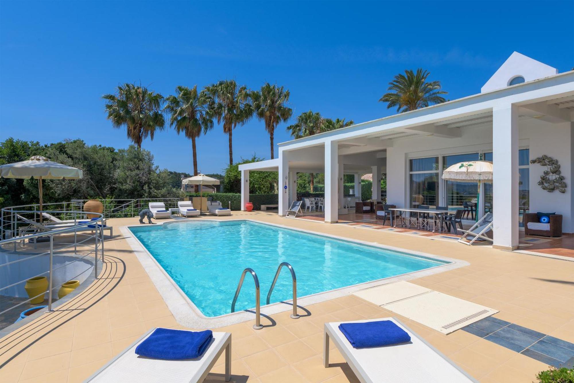 Grande Dame Villa Of Rhodes Асгуру Экстерьер фото